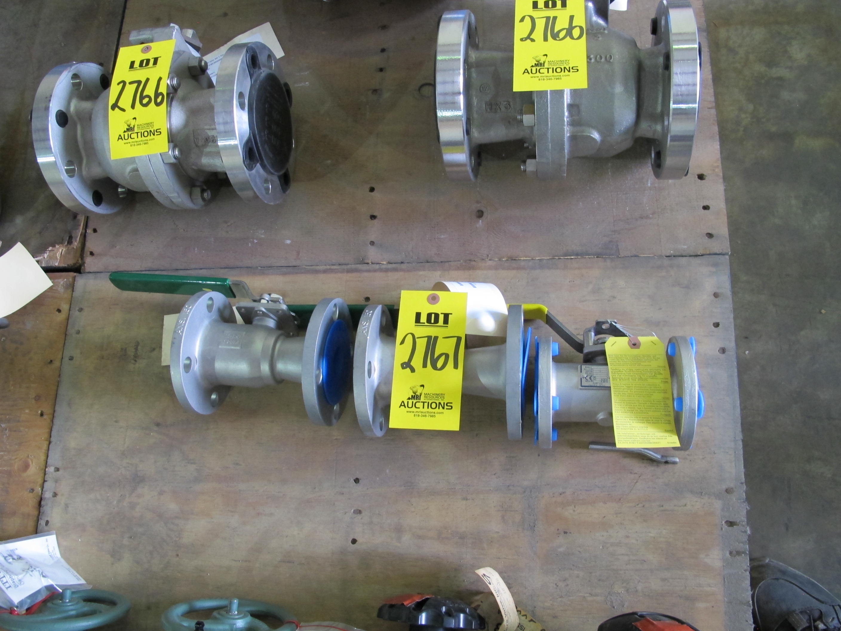 LOT (3) TO INCLUDE: (2) VALVE, BALL TYPE, 2" SIZE, 275 LB/100 DEGREE F RATING, 316 SS MATERIAL, FLANGED CONNECTIONS, SS TRIM, TEFLON SOFTGOODS. PART # 87A-108-01, (1) VALVE, BALL TYPE, 1-1/2" SIZE, 150 LB RATING, 316 SS MATERIAL, FLANGED CONNECTIONS, STANDARD TRIM, LEVER OPERATOR (W-51) LOADING & HANDLING FEE $15-